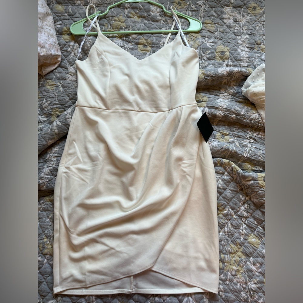White Lulu’s bodycon dress